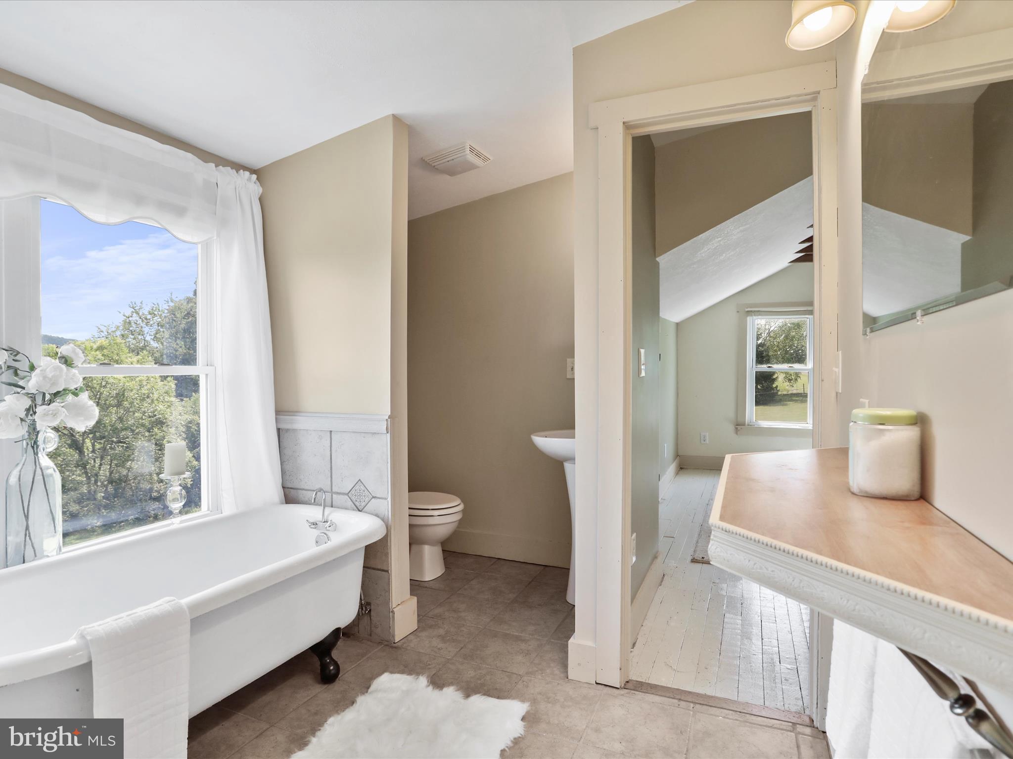 13108 Green Ridge Road Northeast Flintstone, MD 21530 - Photo 24 of 68 Update Full Bath on Upper Level!