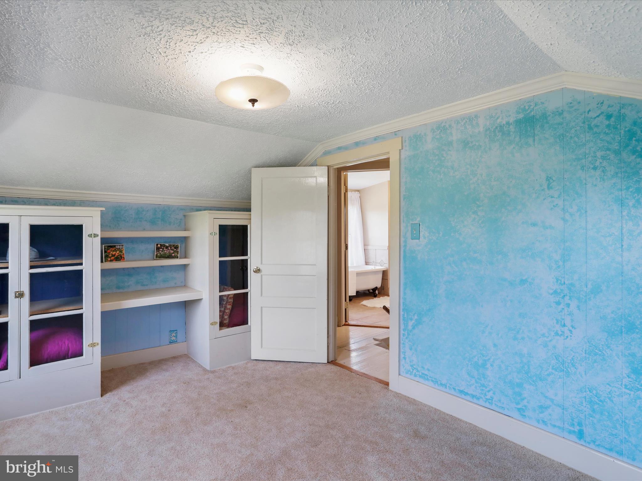 13108 Green Ridge Road Northeast Flintstone, MD 21530 - Photo 31 of 68 Built-ins in BR 2!