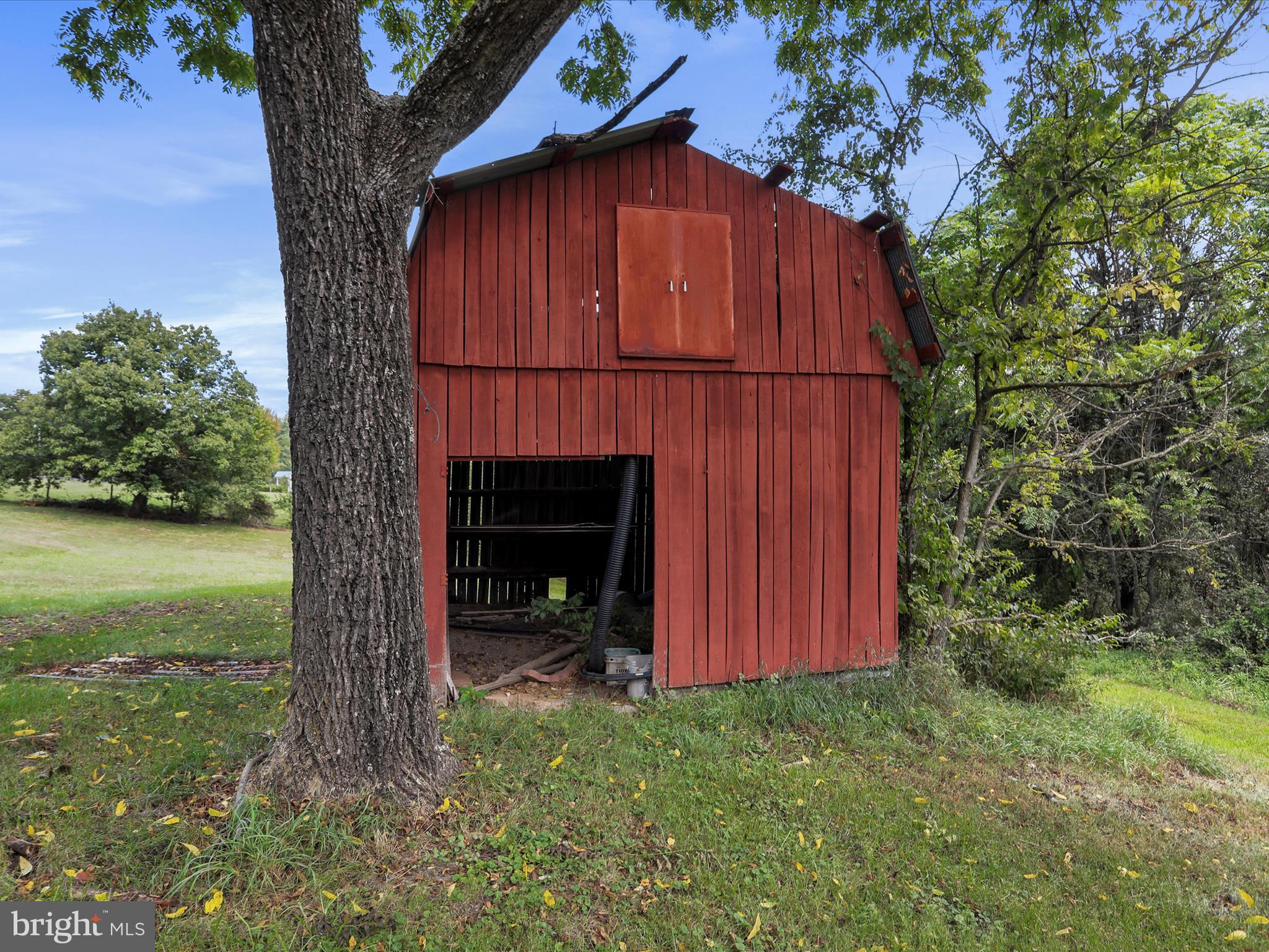 13108 Green Ridge Road Northeast Flintstone, MD 21530 - Photo 34 of 68 Barn in Rear - needs roof repair
