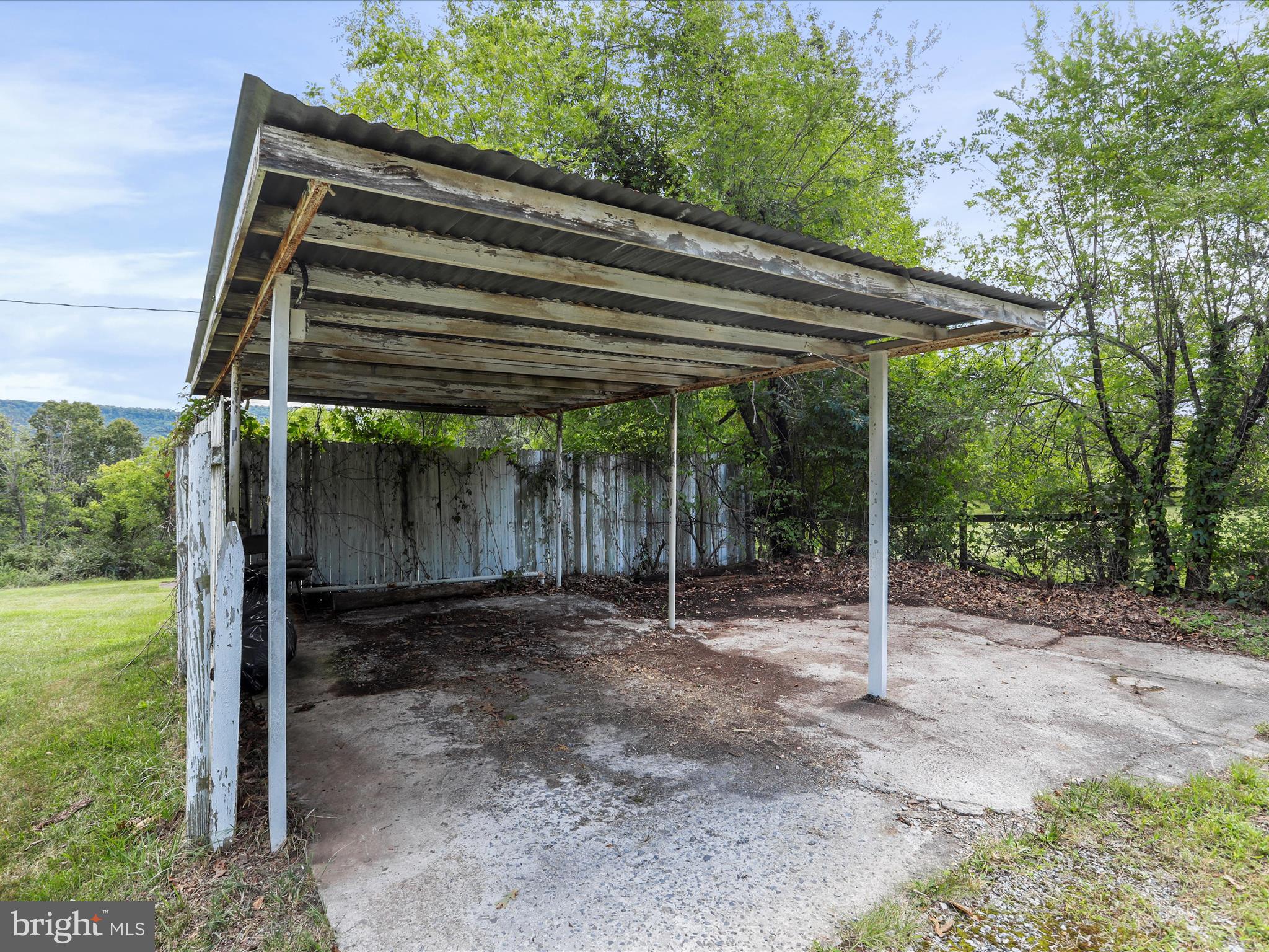 13108 Green Ridge Road Northeast Flintstone, MD 21530 - Photo 38 of 68 Roadside carport