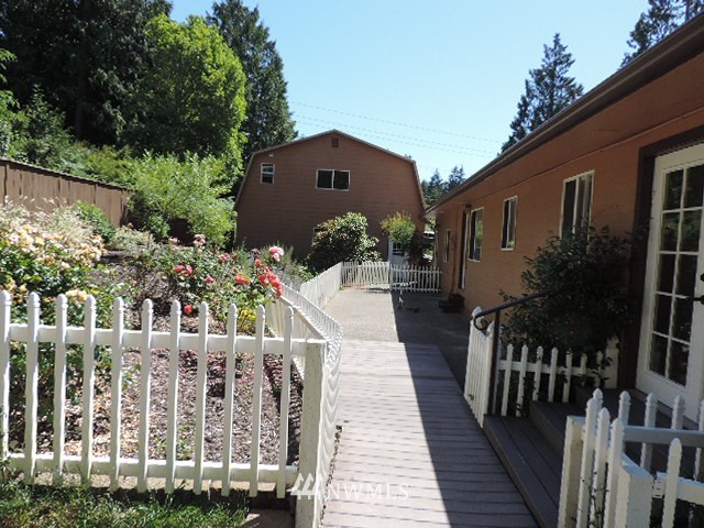 7875 Southeast Sedgwick Road Port Orchard, WA 98366 - Photo 13 of 25