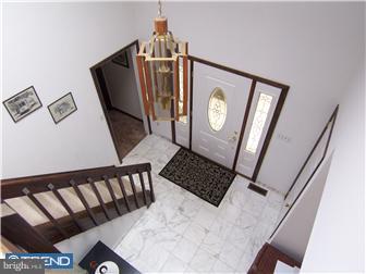 305 Sidley Road Malvern, PA 19355 - Photo 3 of 12 Foyer