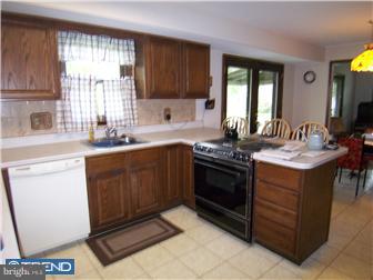 305 Sidley Road Malvern, PA 19355 - Photo 7 of 12 Kitchen