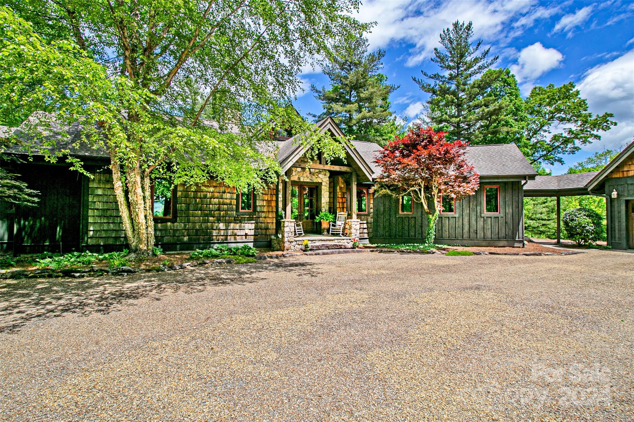 407 Barclay Road Brevard, NC 28712 - Photo 4 of 46 Gallery Image 4