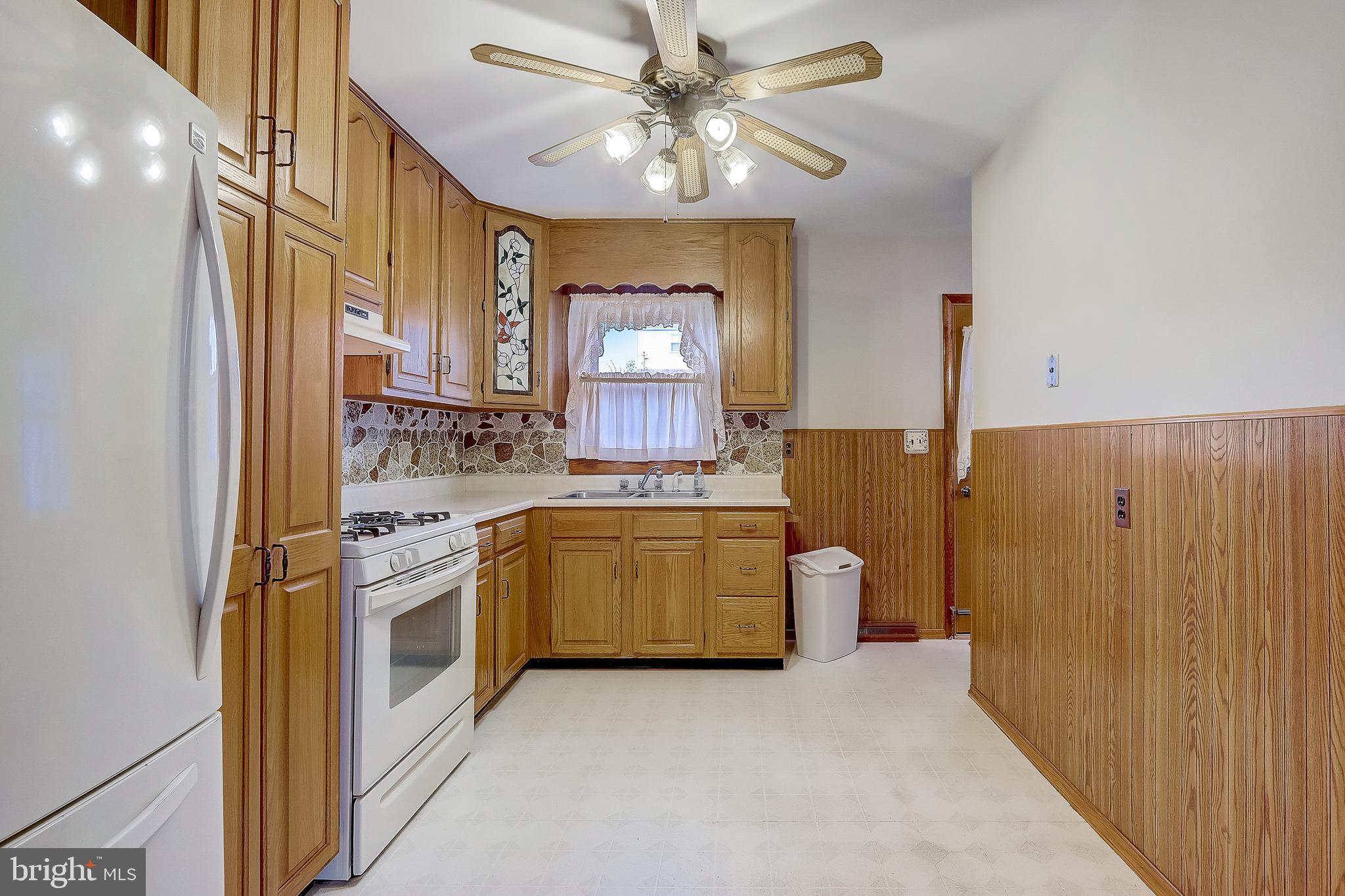 1518 Brian Road Baltimore, MD 21237 - Photo 12 of 40