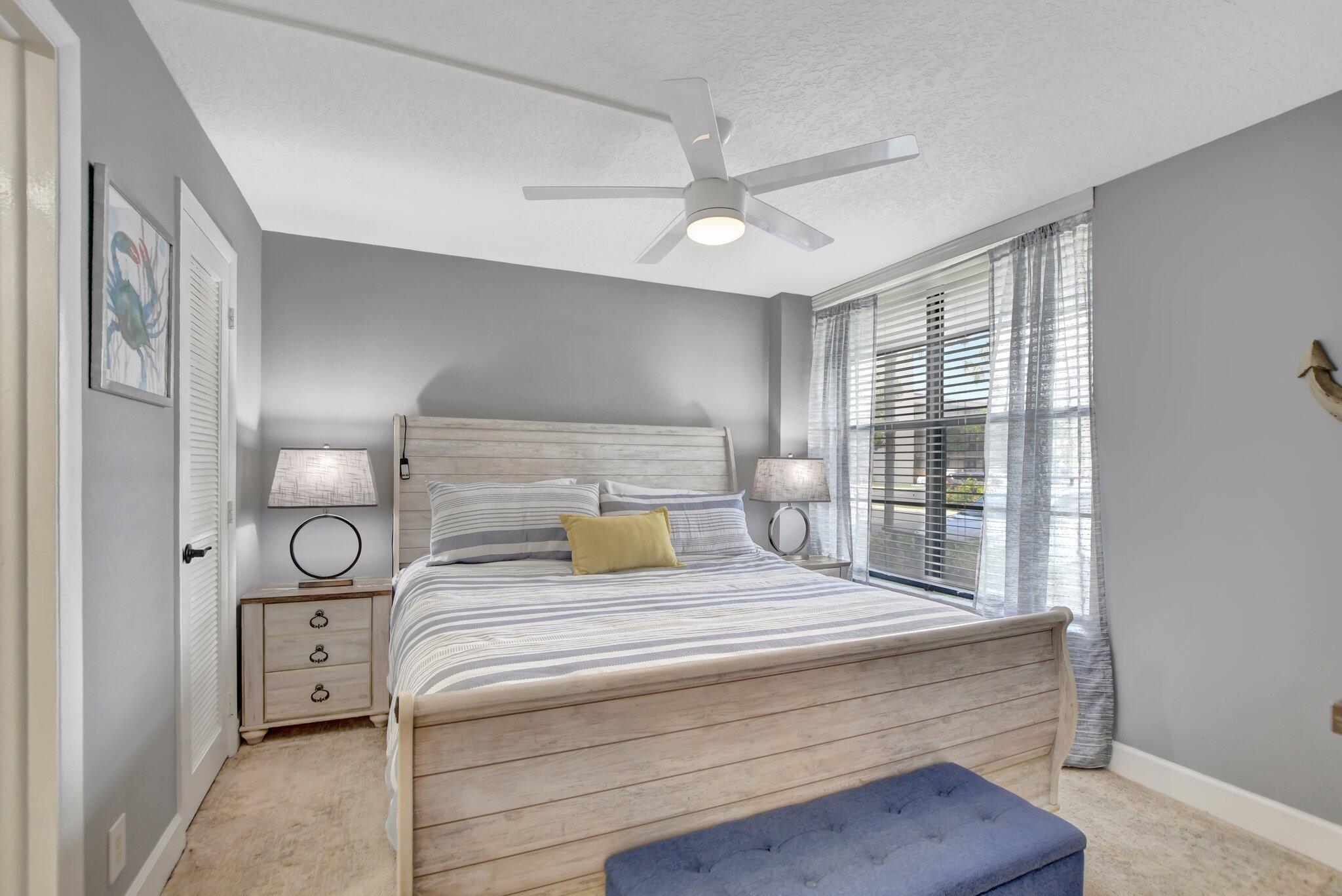 14 Royal Palm Way, Unit 102 Boca Raton, FL 33432 - Photo 18 of 39 17-web-or-mls-DSC_0961