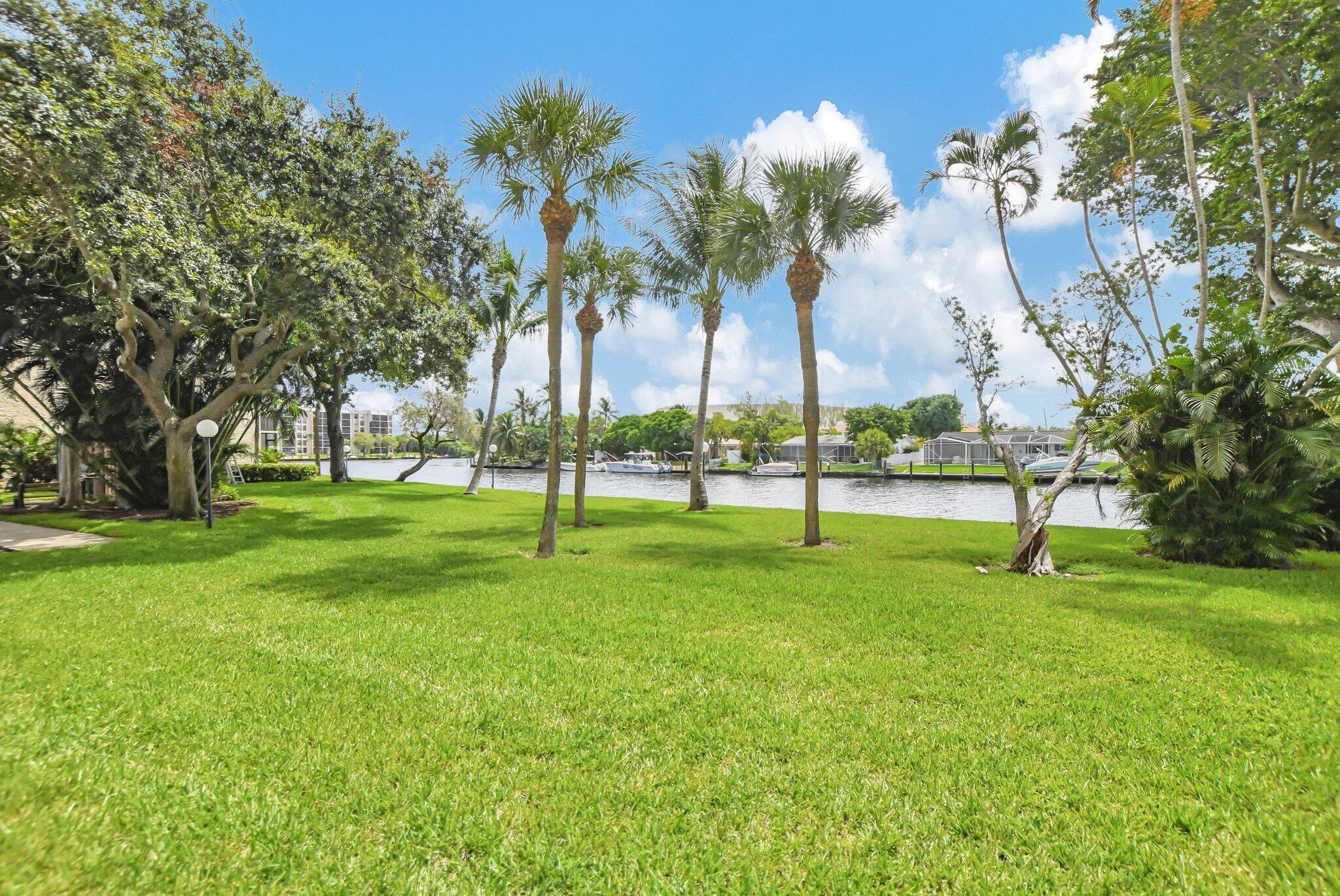 14 Royal Palm Way, Unit 102 Boca Raton, FL 33432 - Photo 36 of 39 36-web-or-mls-DSC_1071