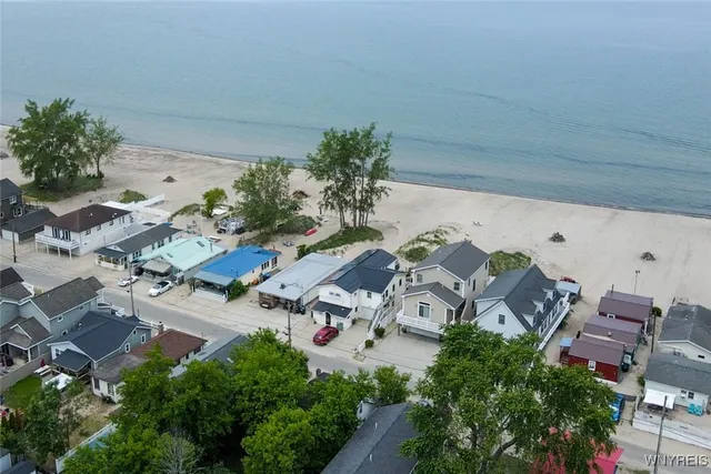 $964,000 | 982 South Shore Drive, Hanover, NY 14081