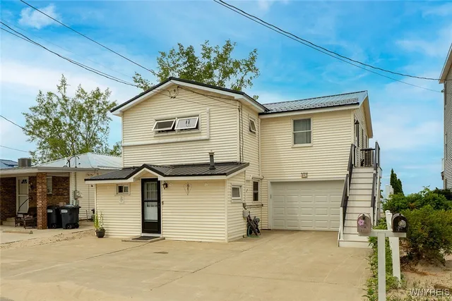 $964,000 | 982 South Shore Drive, Hanover, NY 14081