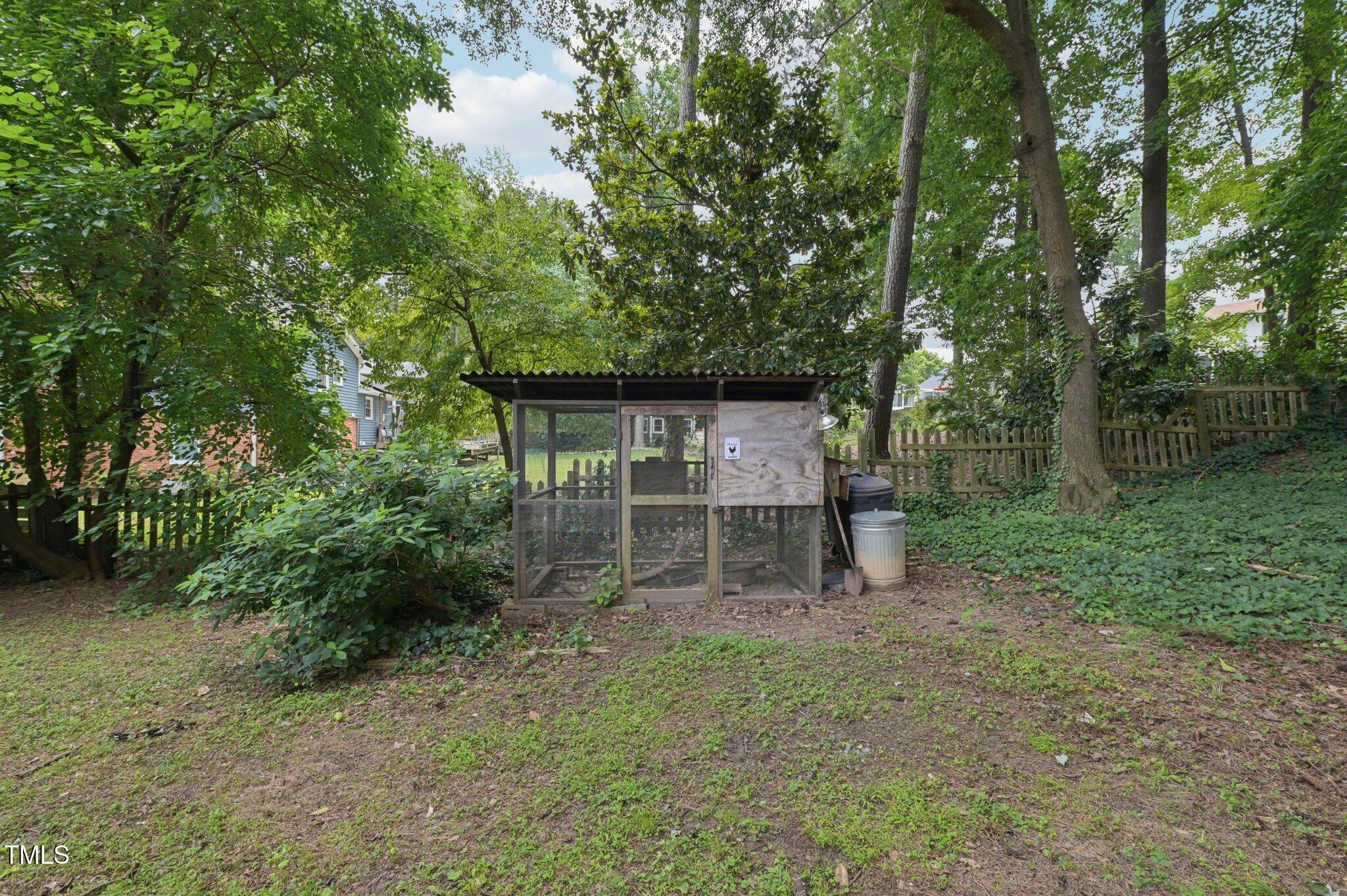 1308 Swallow Drive Raleigh, NC 27606 - Photo 31 of 33 36-web-or-mls-Swallow Dr-0506-036