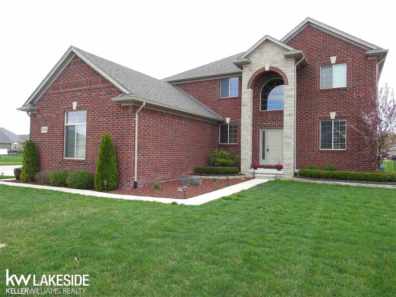 22494 Brantingham Road Macomb, MI 48044 - Photo 2 of 43