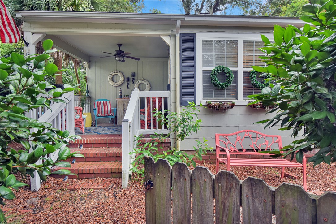 618 Union Street Brunswick, GA 31520 - Photo 2 of 16