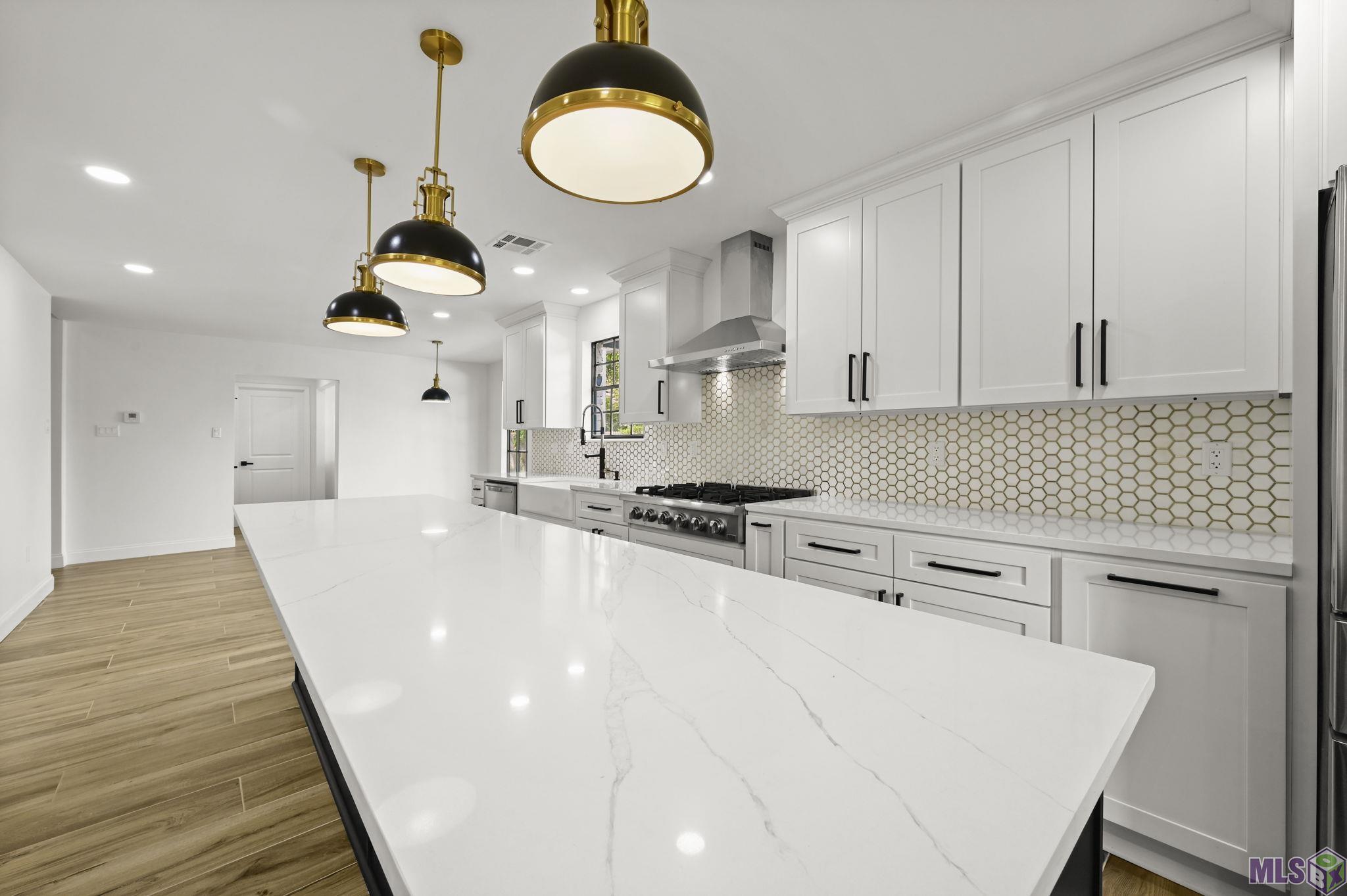 5846 Tarrytown Avenue Baton Rouge, LA 70808 - Photo 2 of 22