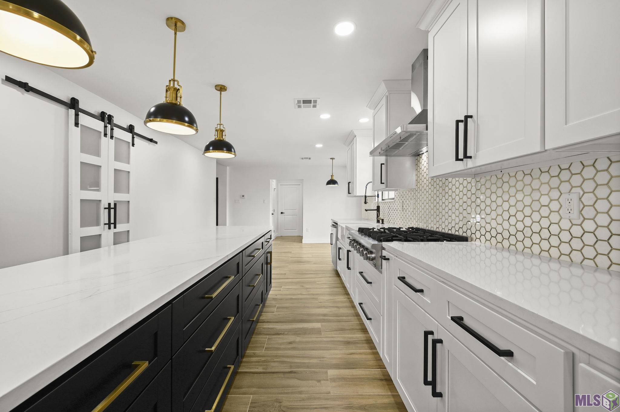 5846 Tarrytown Avenue Baton Rouge, LA 70808 - Photo 4 of 22