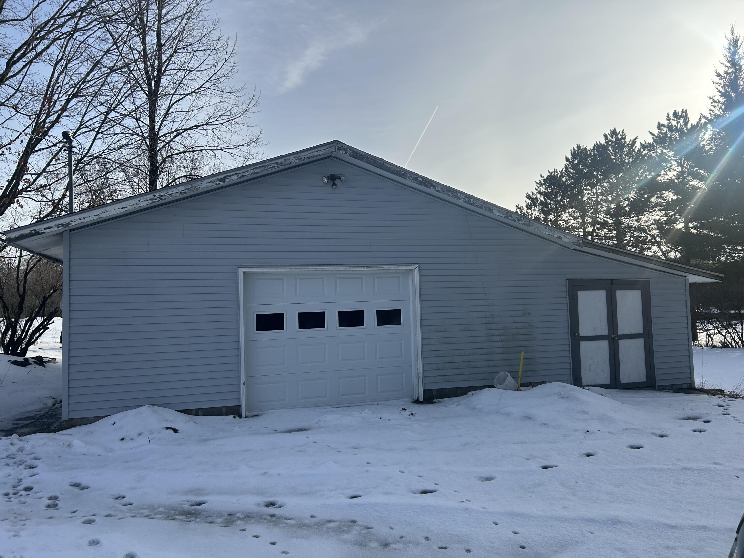 914 Chase Street Luther, MI 49656 - Photo 6 of 20 IMG_5057