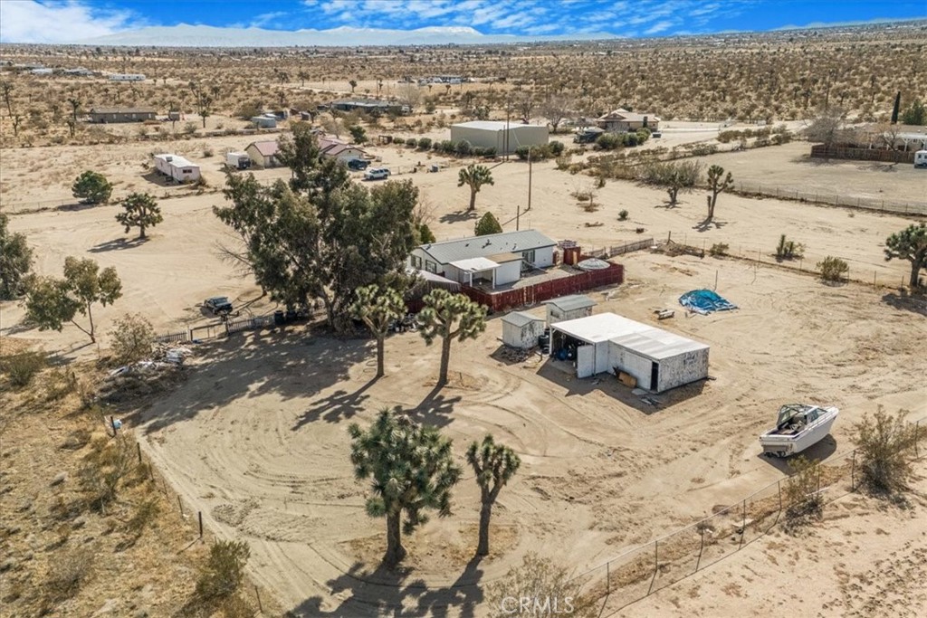 13378 Paramount Road Phelan, CA 92371 - Photo 10 of 43