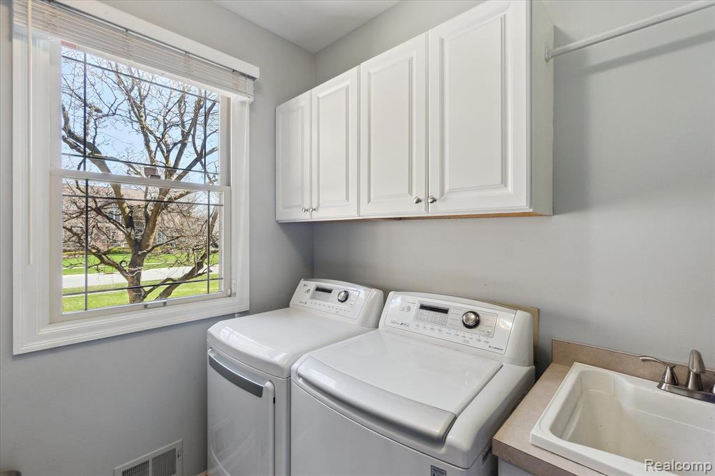 6808 Oakhurst Ridge Road Clarkston, MI 48348 - Photo 38 of 70