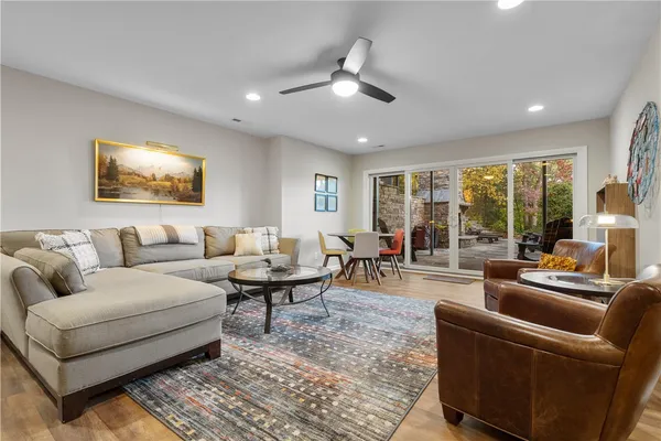 $875,000 | 3 Dinghy Court, Salem, SC 29676