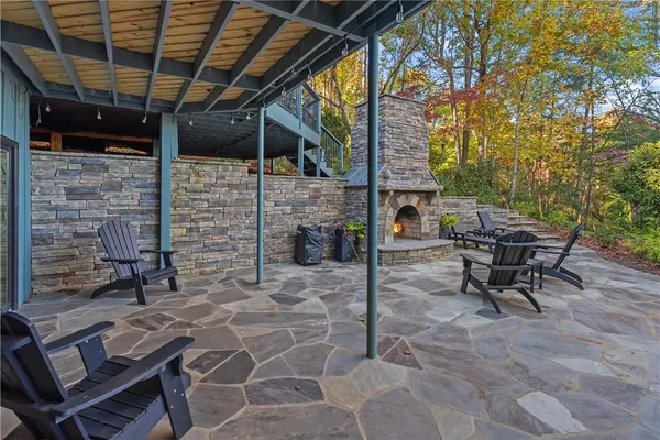 $875,000 | 3 Dinghy Court, Salem, SC 29676