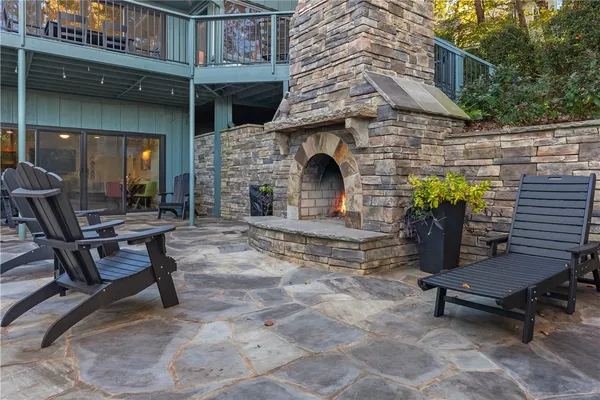 $875,000 | 3 Dinghy Court, Salem, SC 29676