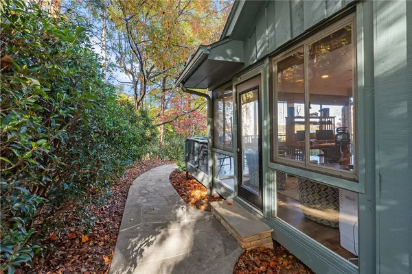 $875,000 | 3 Dinghy Court, Salem, SC 29676