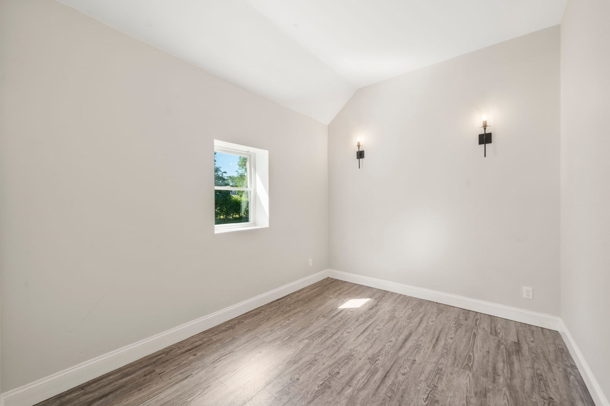 72 Grove Street Barnstable, MA 02601 - Photo 32 of 42 Gallery Image 32