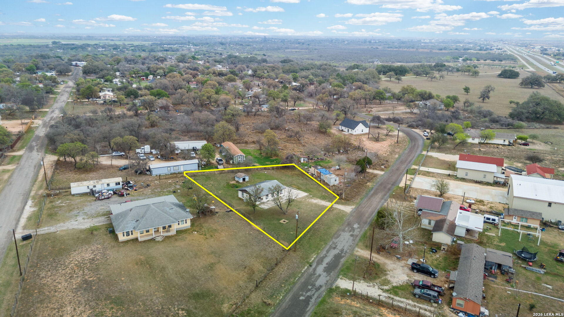 844 County Road 6846 Lytle, TX 78052 - Photo 24 of 35