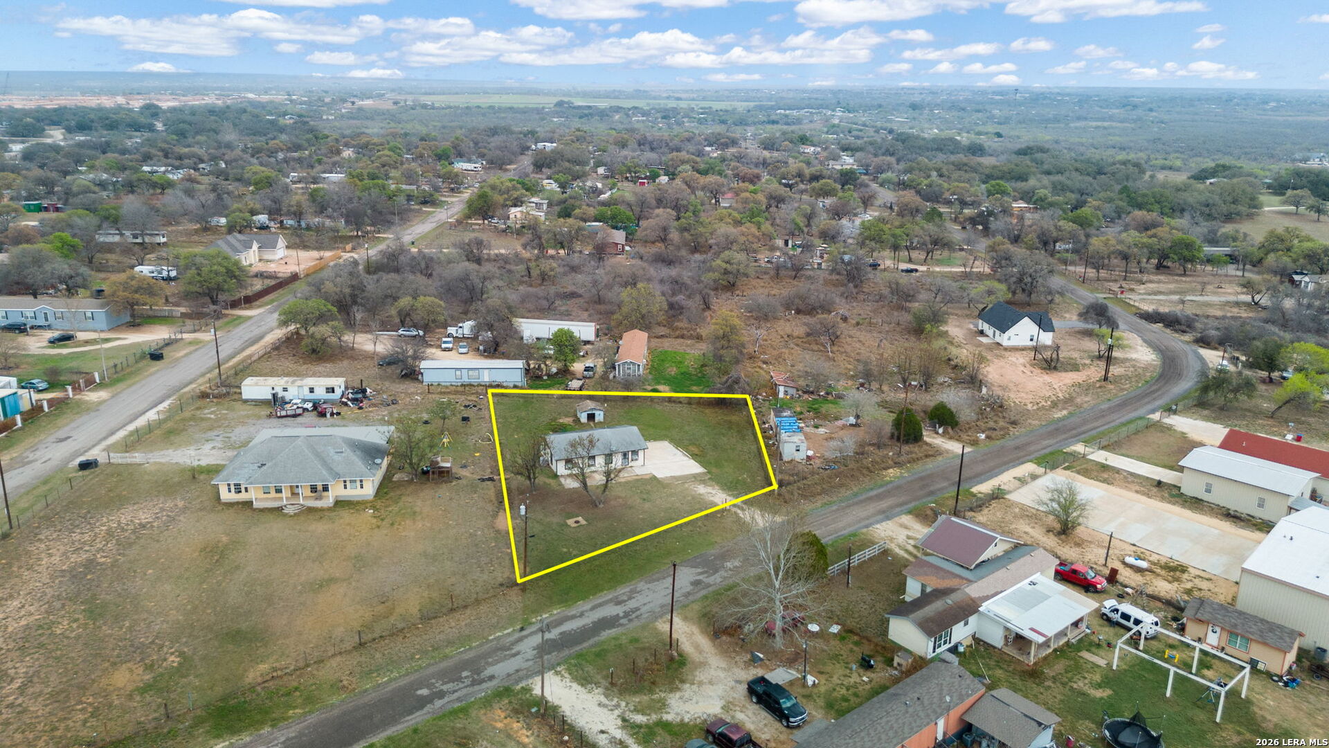 844 County Road 6846 Lytle, TX 78052 - Photo 26 of 35