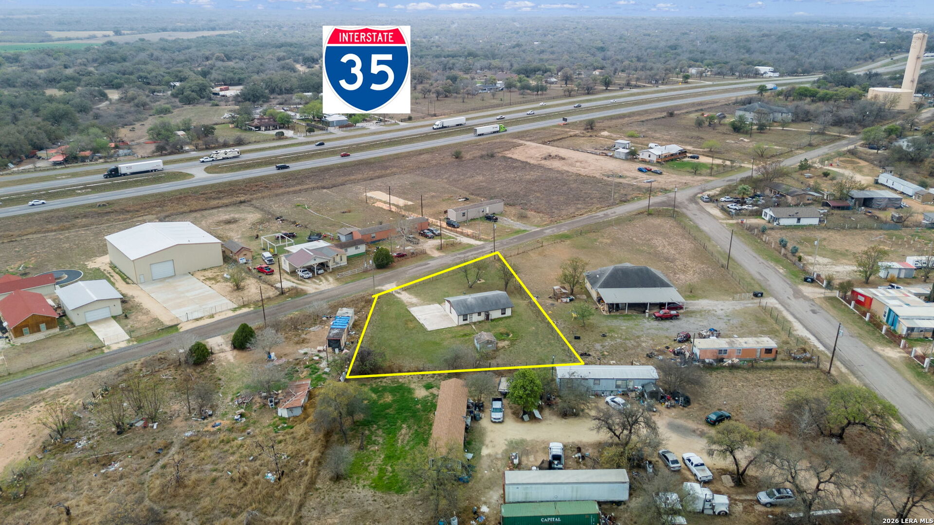 844 County Road 6846 Lytle, TX 78052 - Photo 32 of 35