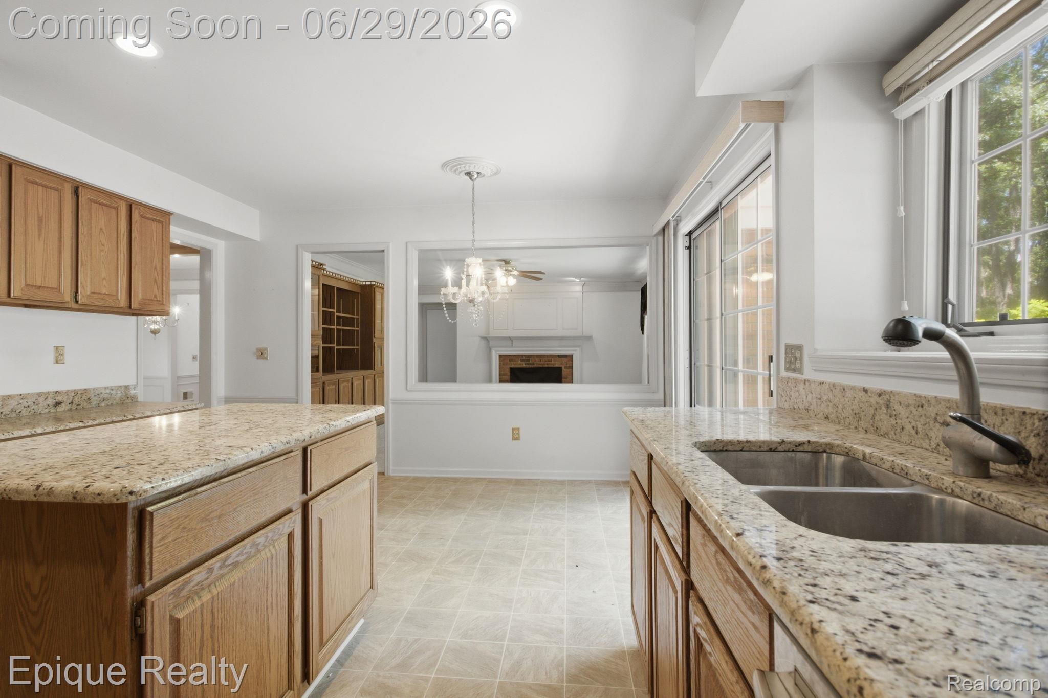 3261 Windwood Road West Bloomfield, MI 48324 - Photo 18 of 40 25-web-or-mls-_17A7489 Mark Thomas Hubble.jpg