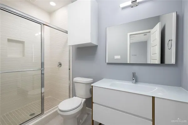 $1,100 | 1404 West Harrison Avenue, Unit 3, Alton, TX 78573