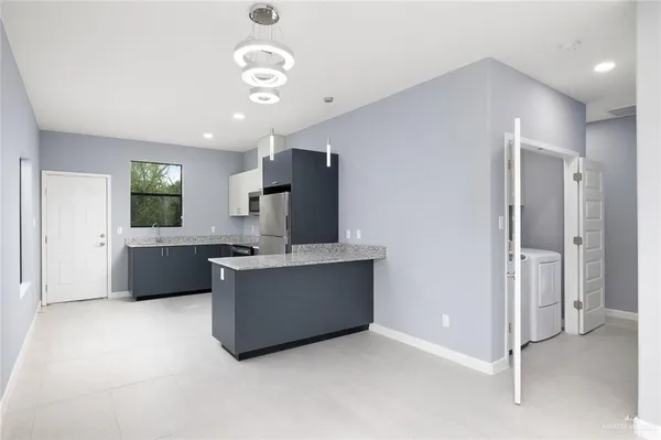 $1,100 | 1404 West Harrison Avenue, Unit 3, Alton, TX 78573