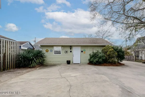 $725,000 | 26 Chadwick Pl Drive, Elizabethtown, NC 28337