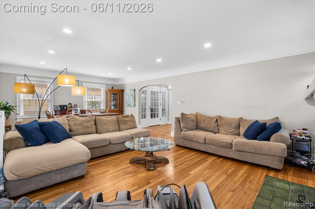 1215 Nottingham Road Grosse Pointe Park, MI 48230 - Photo 7 of 36