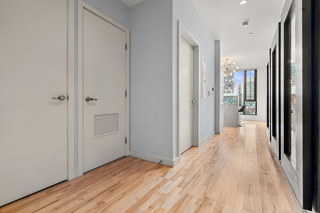 346 Congress Street, Unit 702 Boston, MA 02210 - Photo 12 of 20