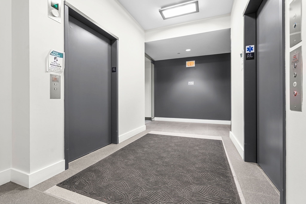 346 Congress Street, Unit 702 Boston, MA 02210 - Photo 16 of 20