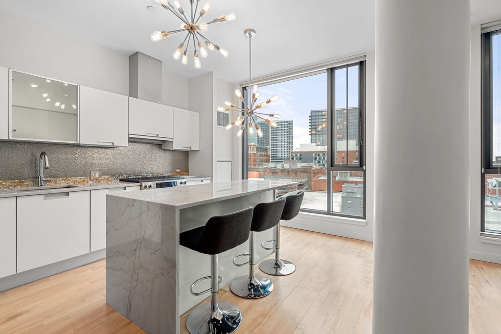 346 Congress Street, Unit 702 Boston, MA 02210 - Photo 5 of 20