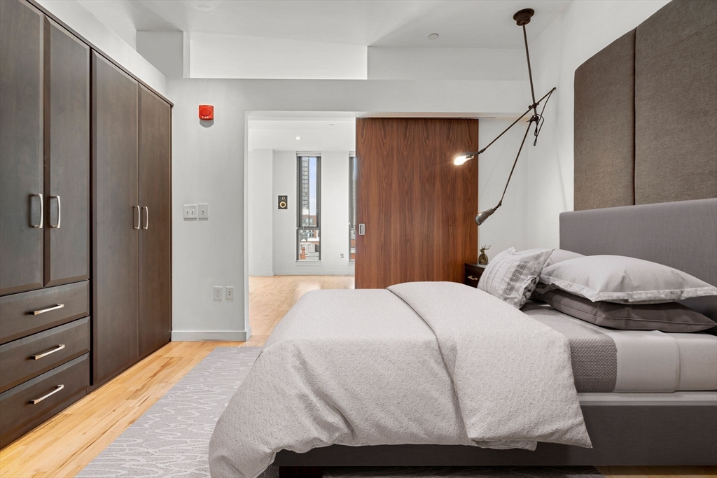 346 Congress Street, Unit 702 Boston, MA 02210 - Photo 10 of 20