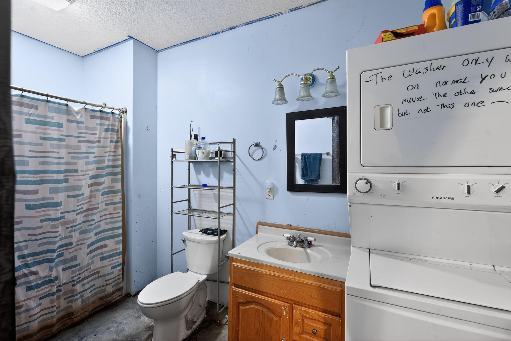 5142 North State Road Alma, MI 48801 - Photo 3 of 18 Bath 2