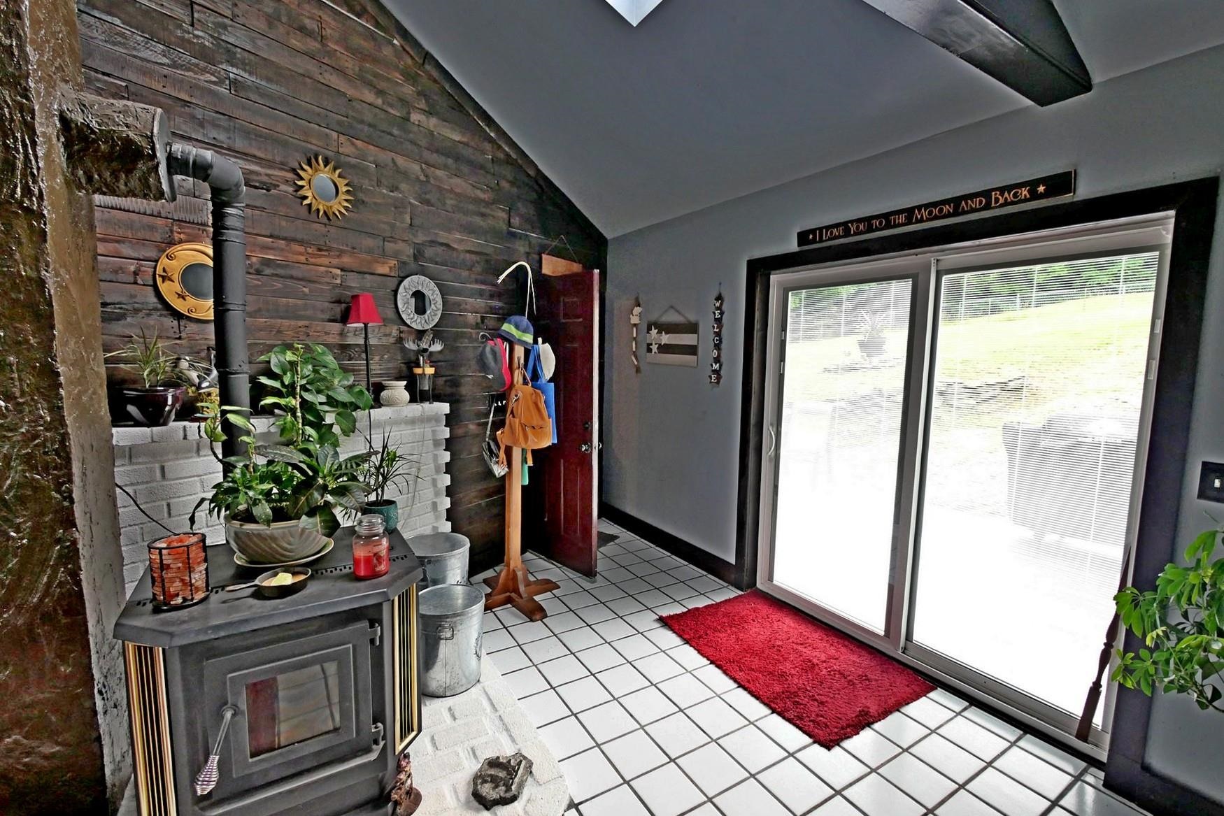 521 Pinehill Road West Rutland, VT 05777 - Photo 20 of 37