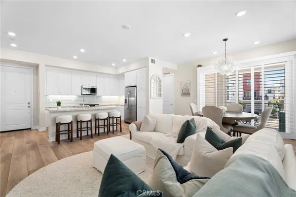 $569,999 | 27466 Mercantile Court, Valencia, CA 91381