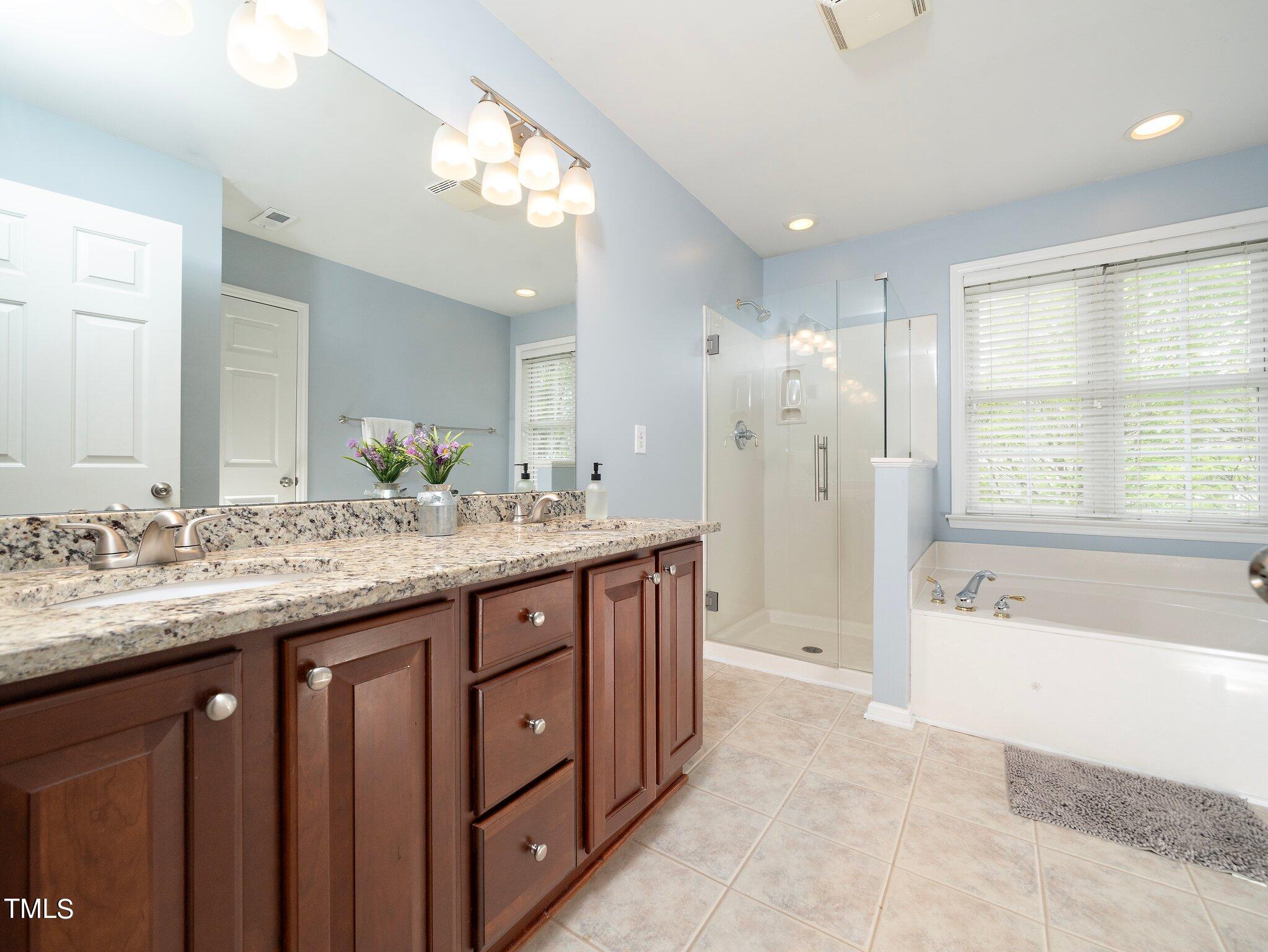 3104 Sweet Cherry Court Raleigh, NC 27614 - Photo 28 of 51 Primary Bath