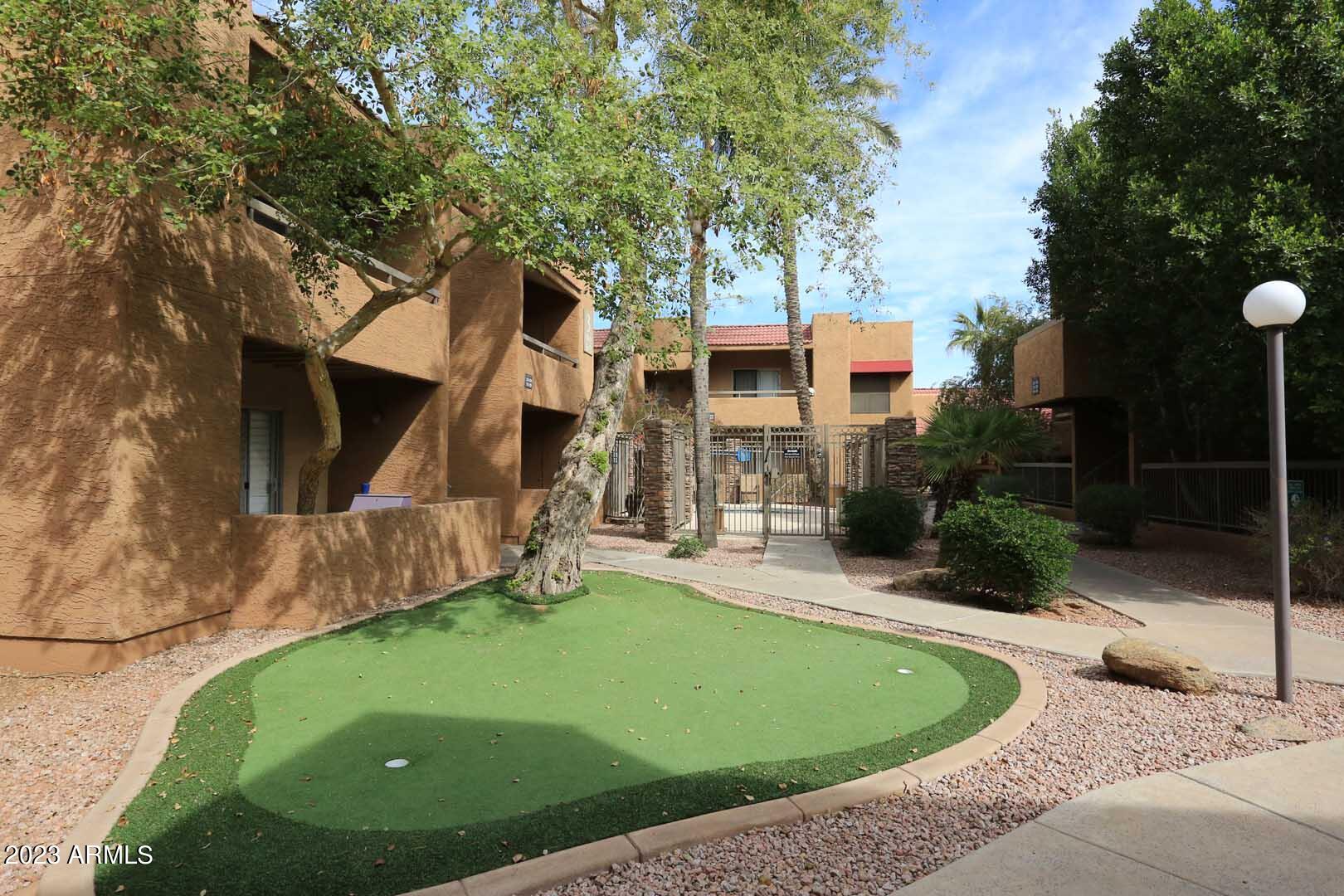 2625 East Indian School Road, Unit 213 Phoenix, AZ 85016 - Photo 15 of 15 Biltmore Promenade-Putting Green