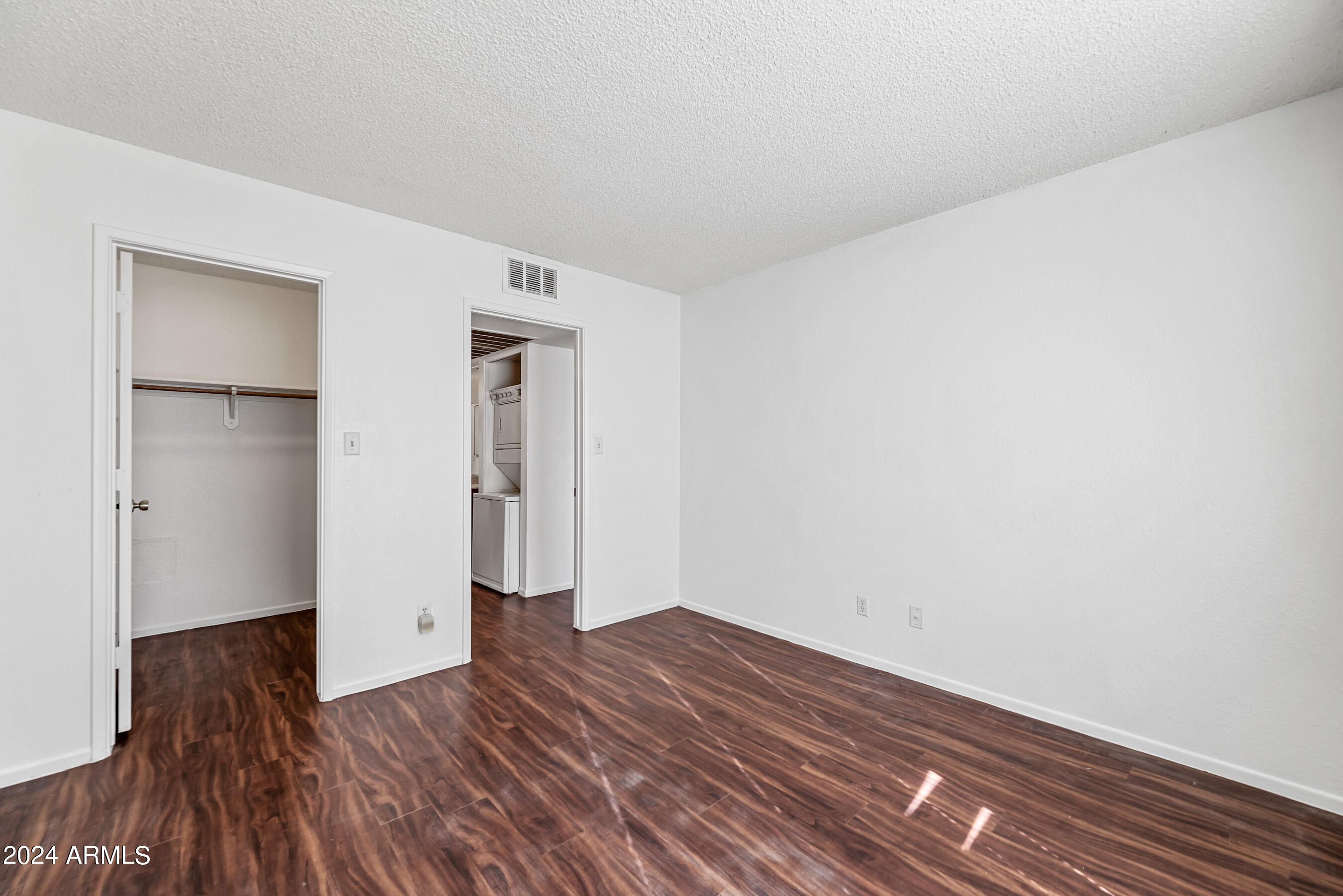 2625 East Indian School Road, Unit 213 Phoenix, AZ 85016 - Photo 10 of 15 17-2625EISR213-ocupix