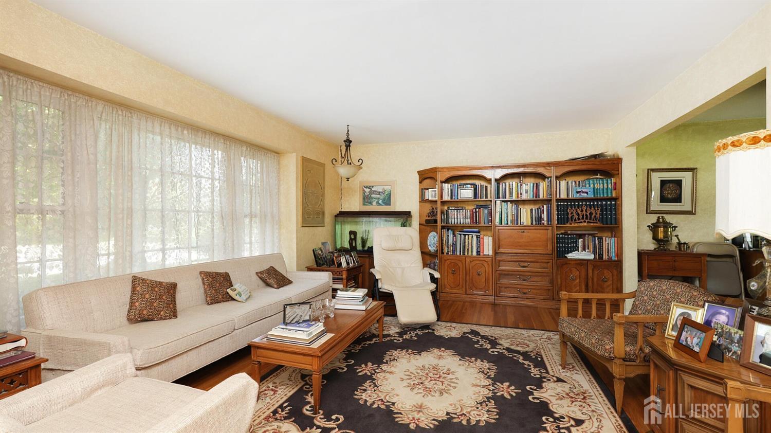 6 Darby Road East Brunswick, NJ 08816 - Photo 8 of 23 Gallery Image 8