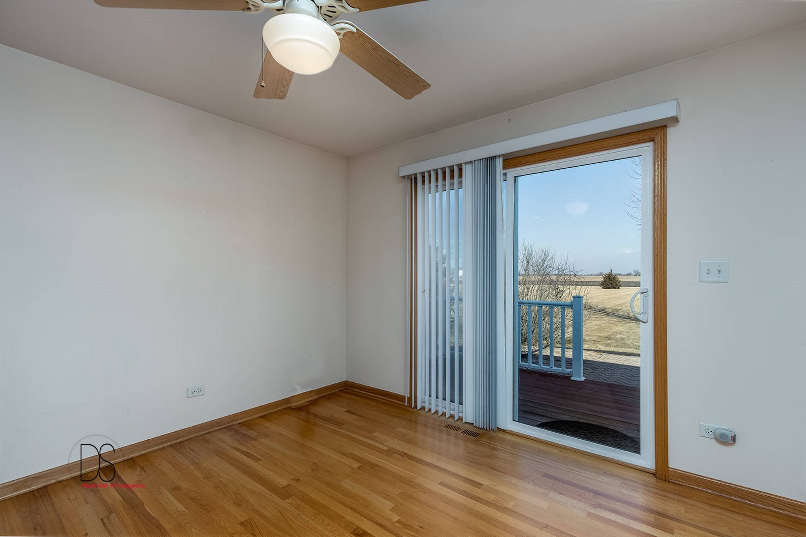3976 East 2259th Road Serena, IL 60549 - Photo 7 of 24 a view of empty room with wooden floor