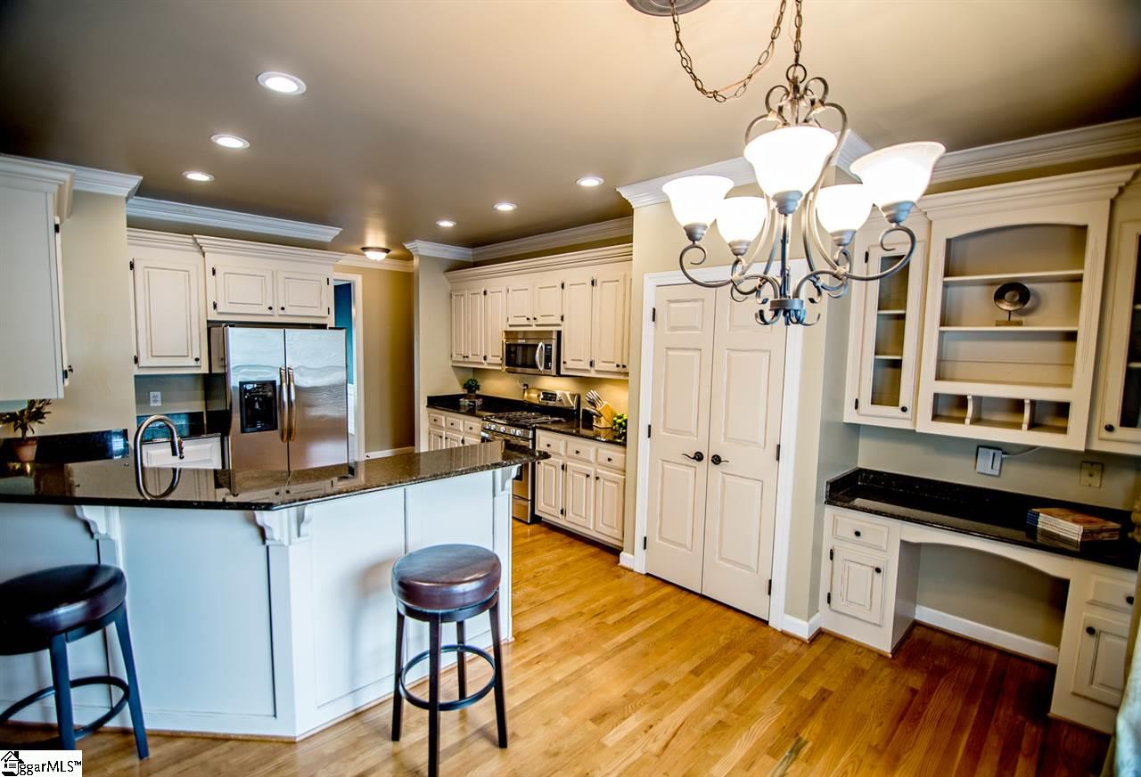 104 Quail Ridge Drive Simpsonville, SC 29680 - Photo 12 of 32 Gallery Image 12