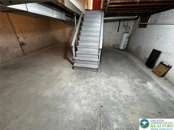 a view of a garage