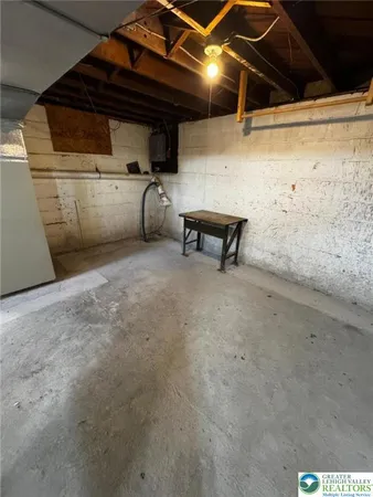 a view of a garage room