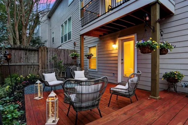 $2,945 | 1015 Eberhard Street, Houston, TX 77019